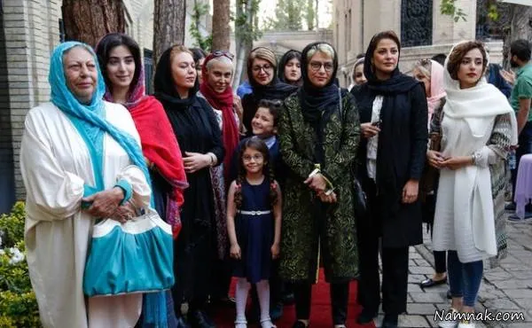  پوستر فیلم ویلایی ها