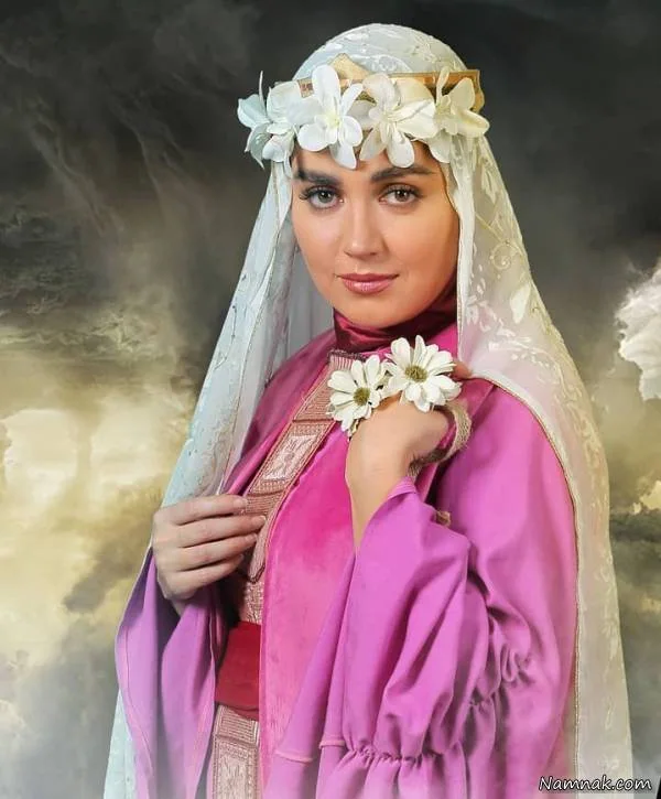 افسانه پاکرو 