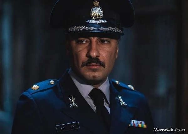 نوید محمدزاده 