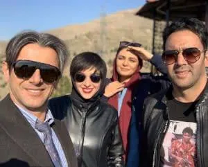 بازیگران چشم و گوش بسته