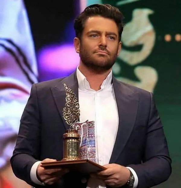 محمدرضا گلزار 