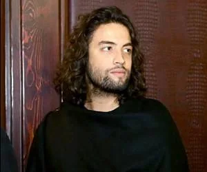 بنیامین بهادری