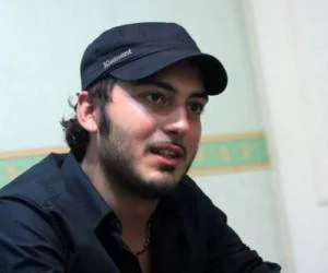 نیما شاهرخ شاهی