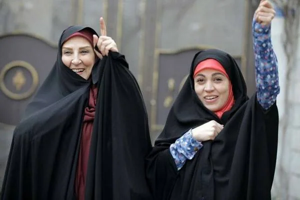 شیدا خلیق و مرجانه گلچین