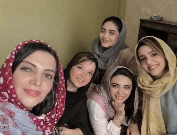 بازیگران سریال مانکن