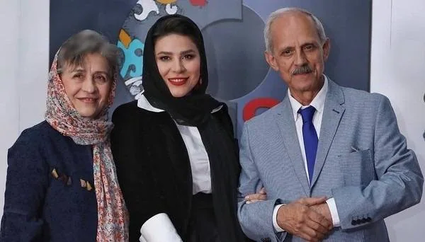 سحر دولتشاهی 