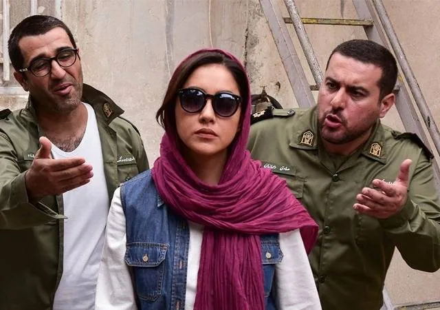 فیلم لونه زنبور