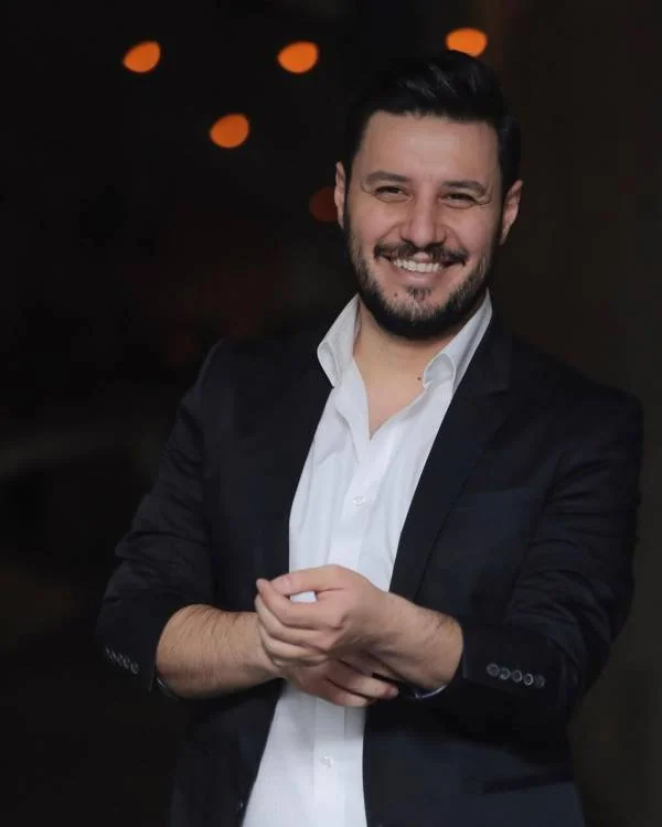 جواد عزتی 