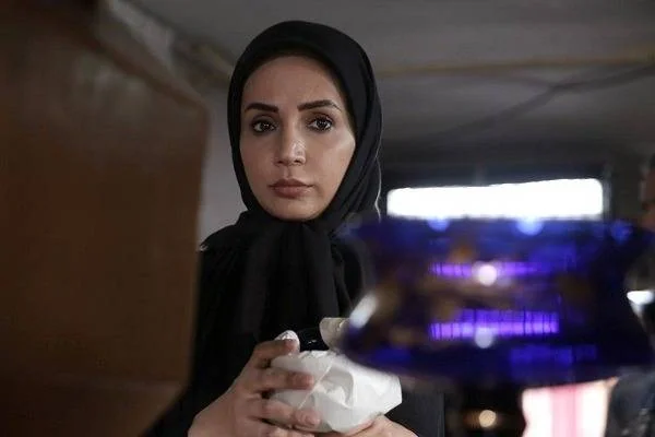 شبنم قلی خانی