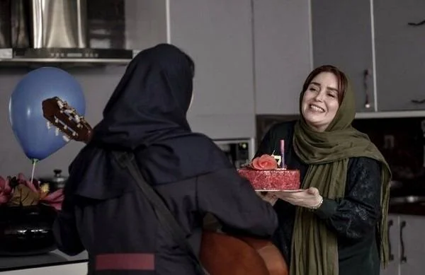 ژاله صامتی