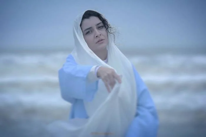 ساره بیات