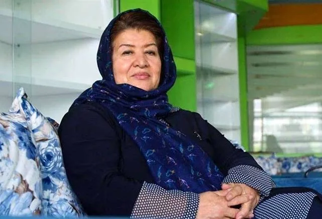 پوران درخشنده