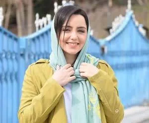 نازنین بیاتی