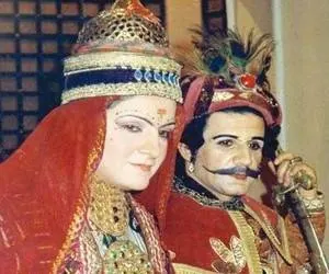 مهدی هاشمی و گلاب آدینه