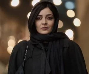 ساره بیات