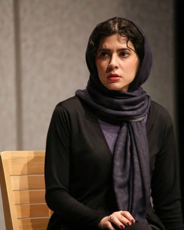 نازنین احمدی