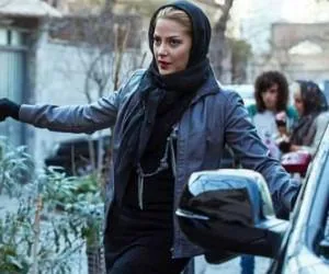 طناز طباطبایی