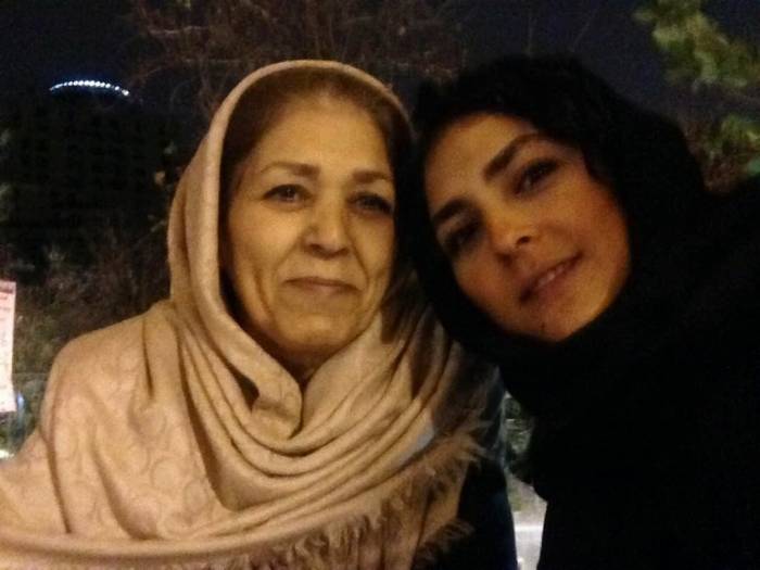 هدی زین العابدین و مادرش