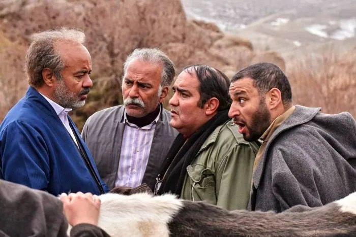بازیگران سریال نون خ