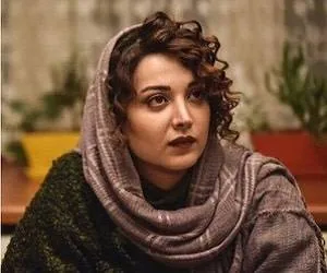 روشنک گرامی
