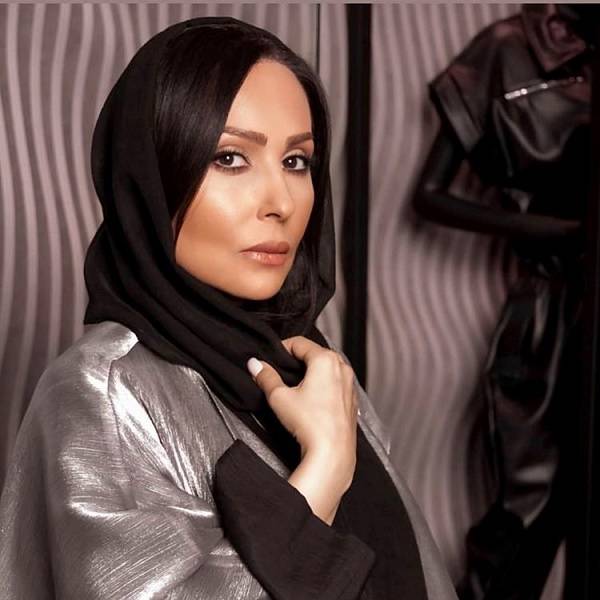 پرستو صالحی