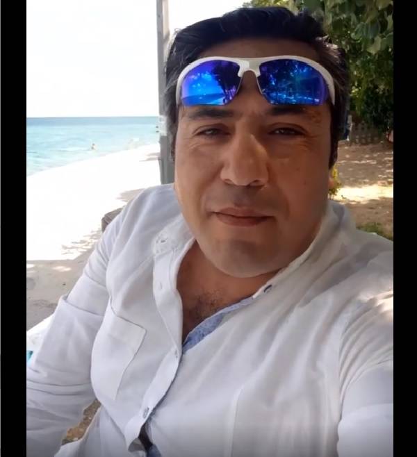 مانی رهنما