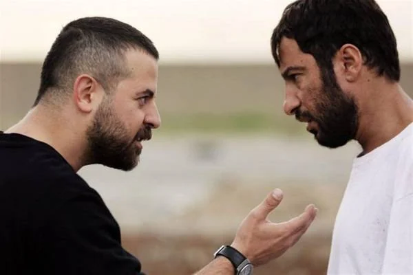 نوید محمدزاده و هومن سیدی