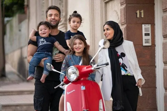 بنیامین بهادری و خانواده اش