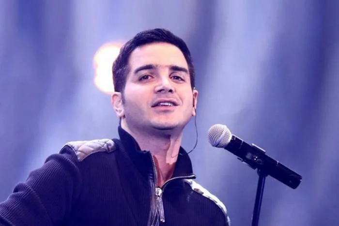 محسن یگانه