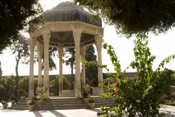 مزار حافظ