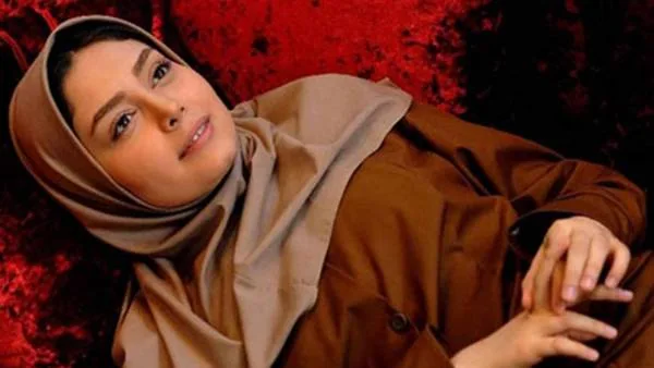 دیبا زاهدی