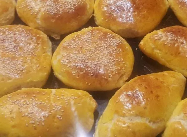 نان محلی آستارا