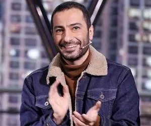 نوید محمدزاده
