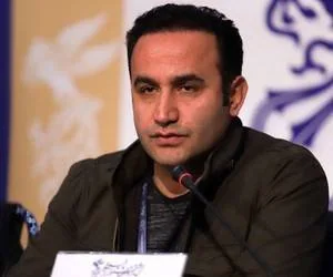 نوید محمودی