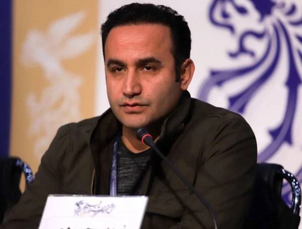 نوید محمودی
