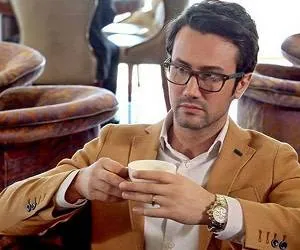 شاهرخ استخری