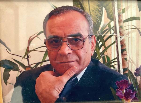 پدر علیرضا آرا