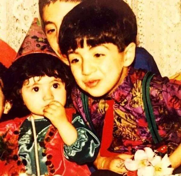 کودکی بهنام بانی