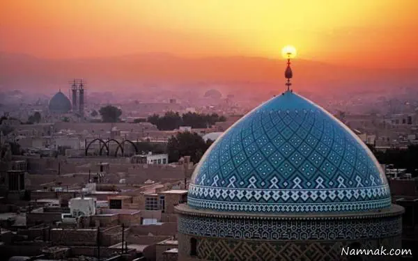  عبور فرد حائض از سقف مسجد 