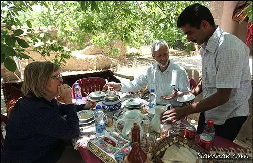 "عباس برزگر "دستفروش شیرازی که میلیاردر شد + تصاویر عباس برزگر