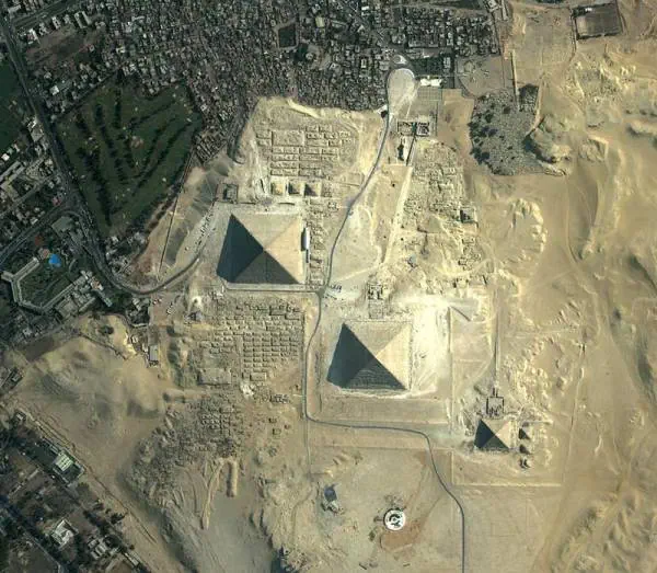 اهرام ثلاثه در مصر