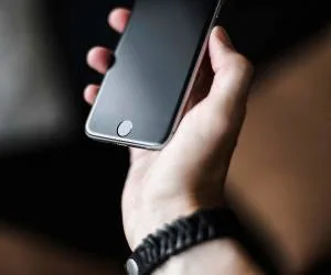 انتقال فایل به آیفون