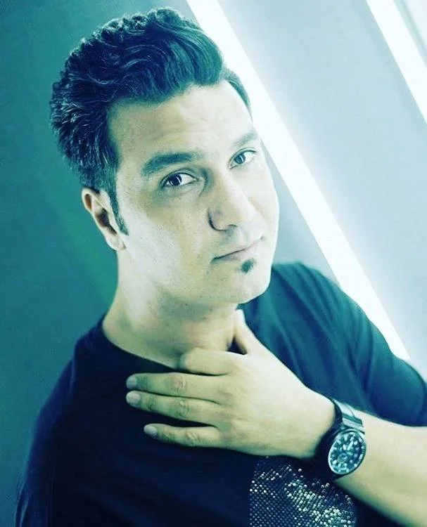 علیرضا روزگار