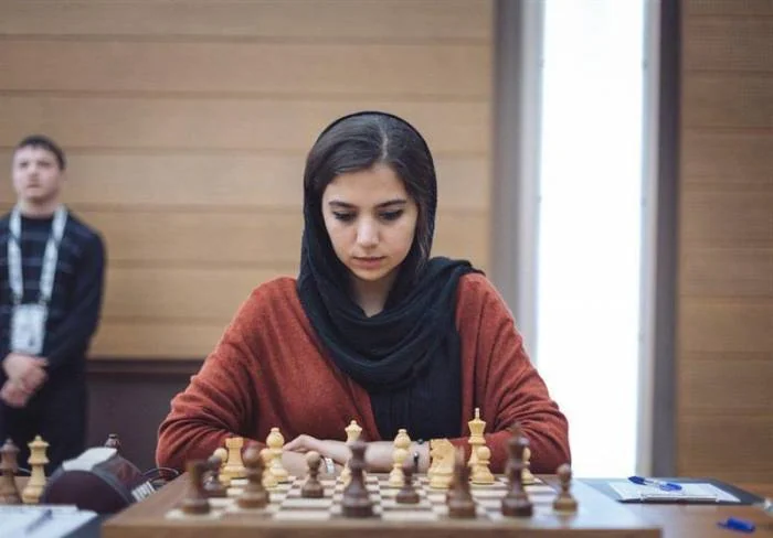 خانم سارا خادم الشریعه