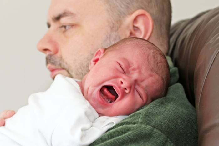 عوارض گریه زیاد برای مغز نوزاد 