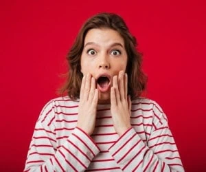 تابوت های آویزان