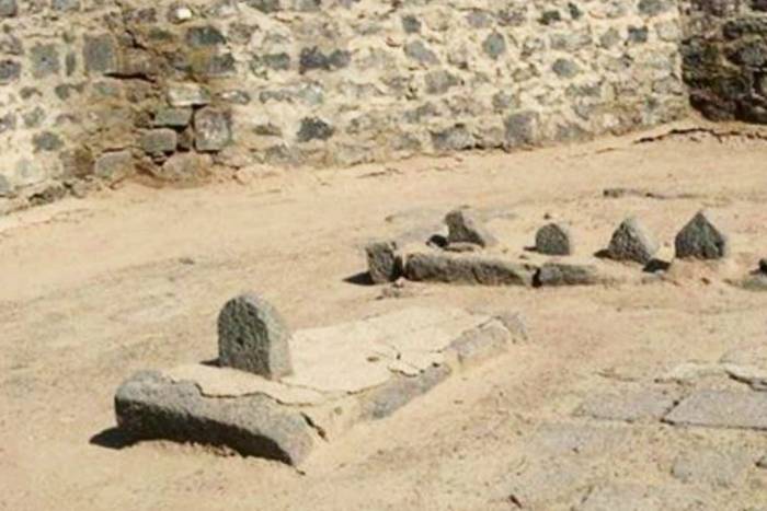 مزار امام صادق (ع) در قبرستان بقیع قبرستان بقیع