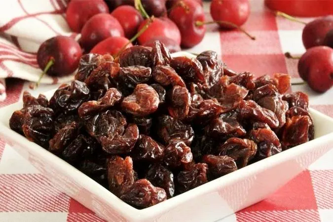 آلبالو خشک
