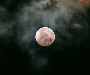 ناپدید شدن ماه