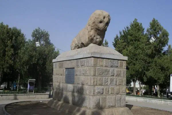 شیر سنگی 